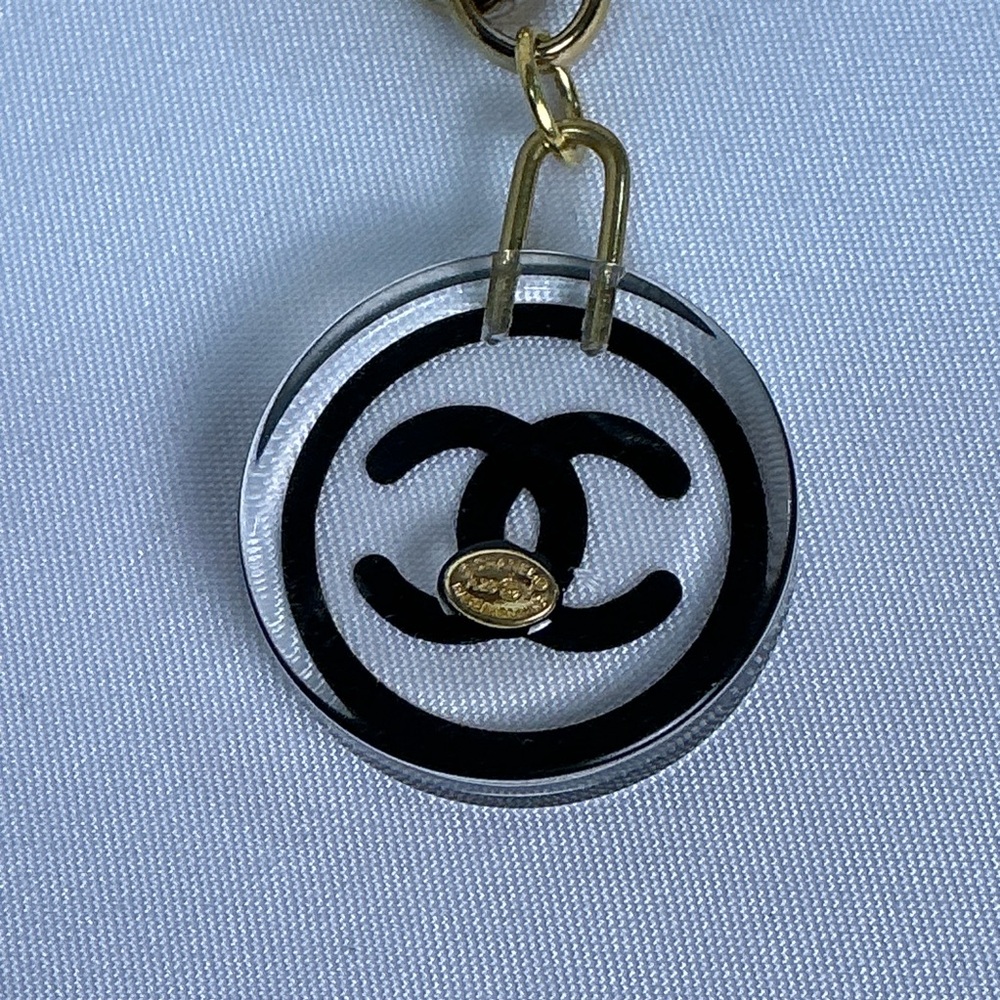 Open Link Gold Chain Necklace with Chanel Pendant - Picture 6 of 7